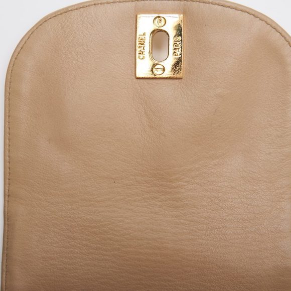 Chanel Coco Mark Round Flap Chain Lambskin Beige - Picture 7 of 8